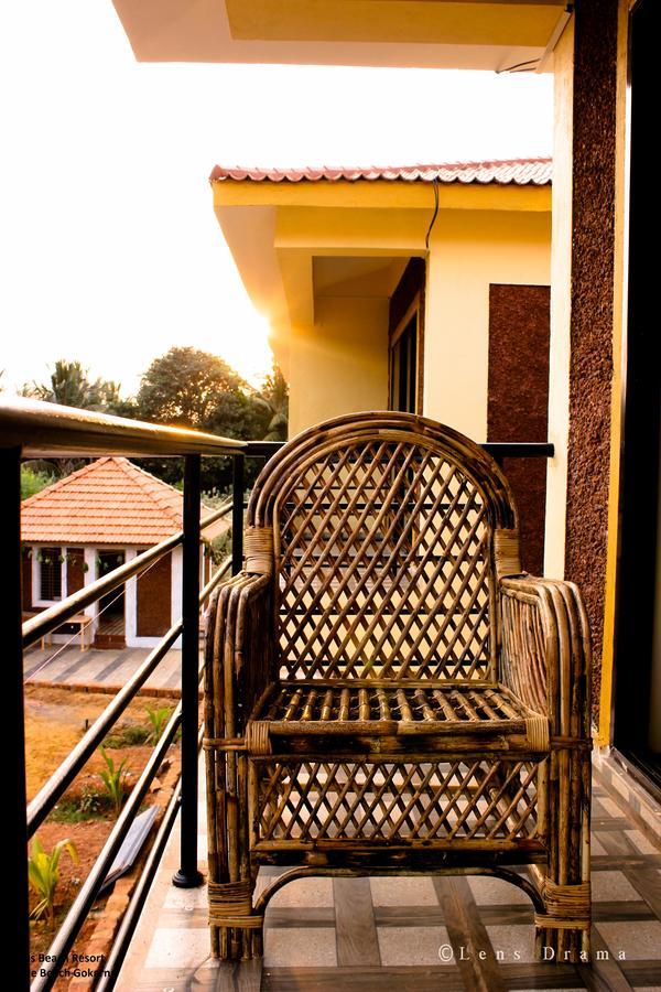Lotus Beach Resort Gokarna  Bagian luar foto