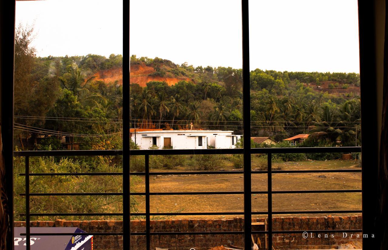 Lotus Beach Resort Gokarna  Bagian luar foto